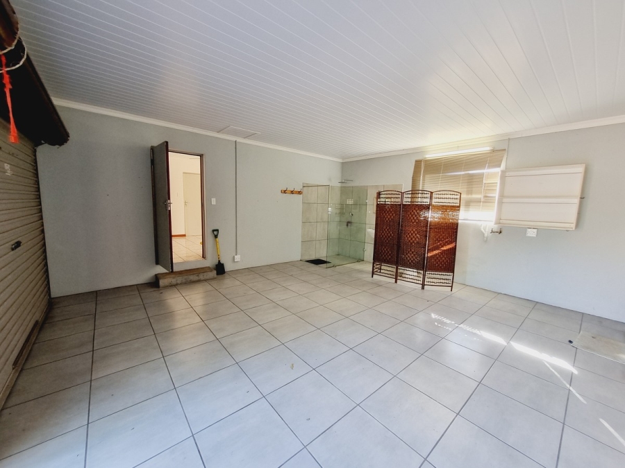 3 Bedroom Property for Sale in Stilbaai Wes Western Cape